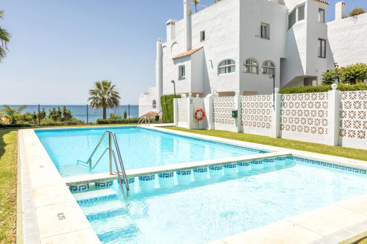 Front Sea View Penthouse Apartment Estepona Bagian luar foto