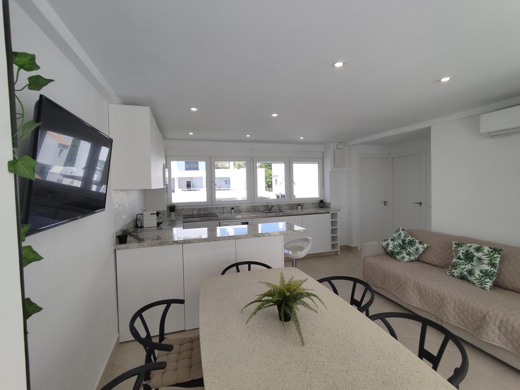 Front Sea View Penthouse Apartment Estepona Bagian luar foto