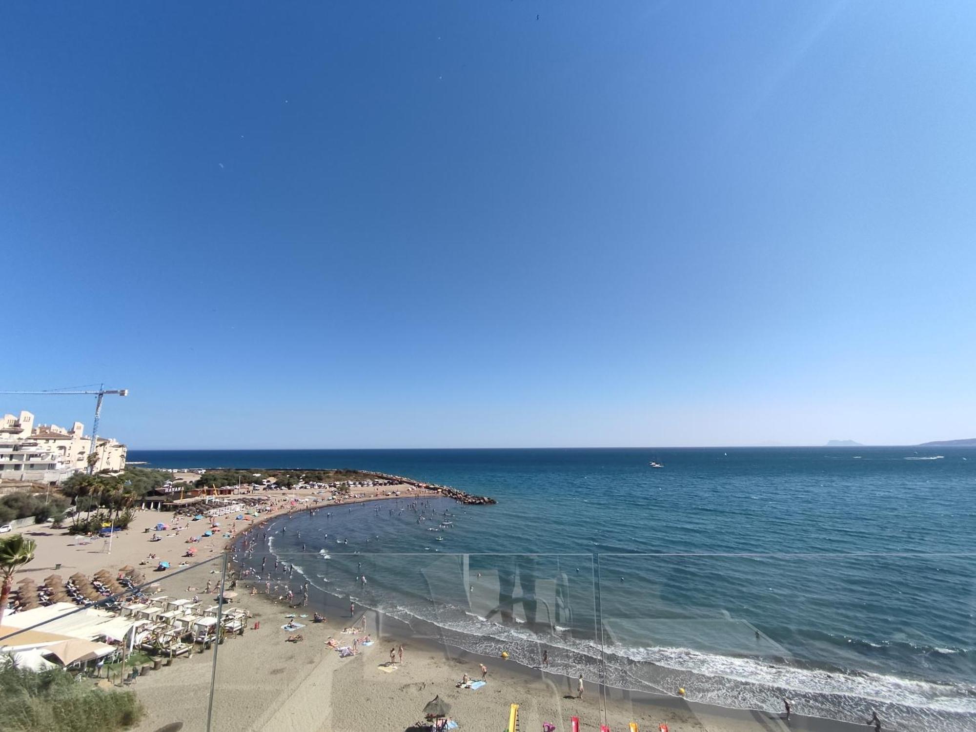 Front Sea View Penthouse Apartment Estepona Bagian luar foto